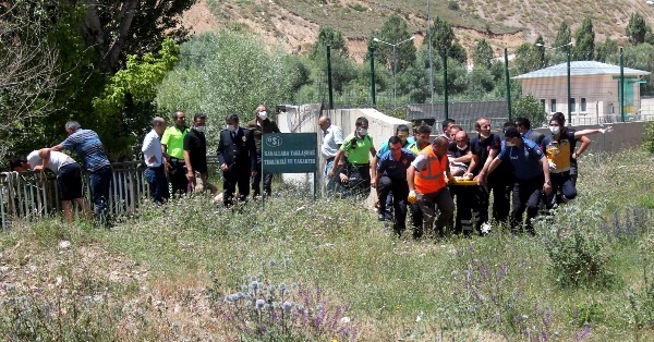 Bayburt'ta cip nehre uçtu: 6 yaralı 8