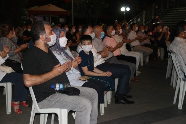 Akçaabat 15 Temmuz’da tek yürek 14