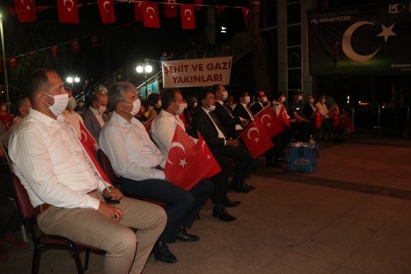 Akçaabat 15 Temmuz’da tek yürek 13