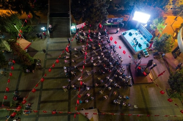 Akçaabat 15 Temmuz’da tek yürek 19