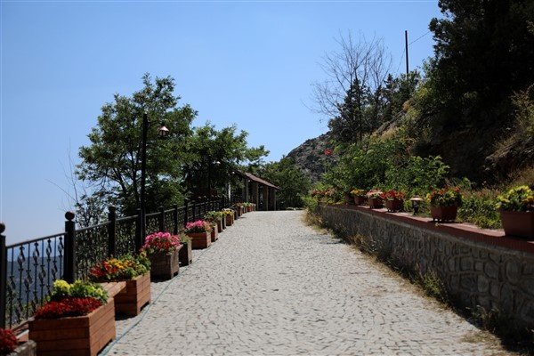 Karaca Mağarası ziyaretçi akınına uğruyor 5