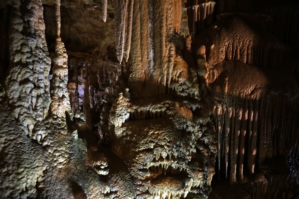 Karaca Mağarası ziyaretçi akınına uğruyor 13