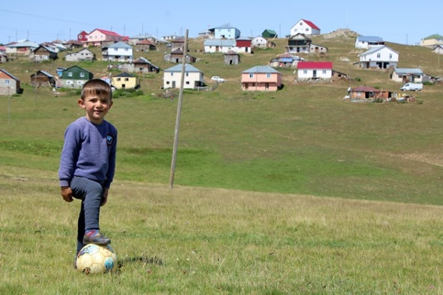 Gümüşhane'de yayla çocukları spora doydu 6