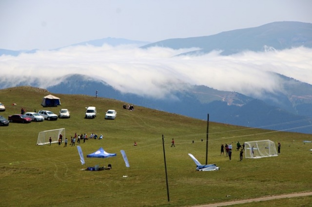 Gümüşhane'de yayla çocukları spora doydu 14