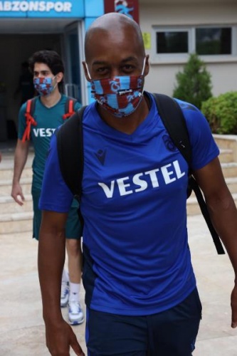 Trabzonspor İstanbul'a gitti! Dikkat çeken detay 28 Temmuz 2020 6