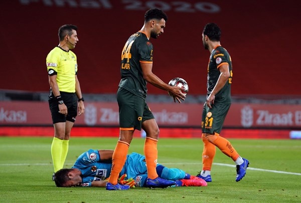 Trabzonspor-Alanyaspor maçında neler oldu? 37