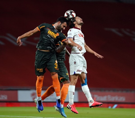 Trabzonspor-Alanyaspor maçında neler oldu? 39