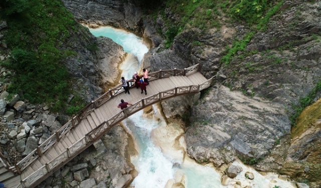 Mavigöl kendine hayran bırakıyor 17