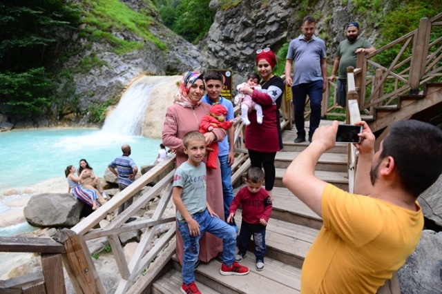 Mavigöl kendine hayran bırakıyor 16