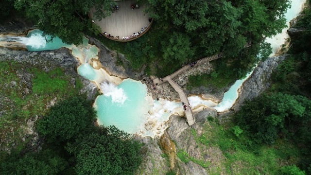 Mavigöl kendine hayran bırakıyor 2