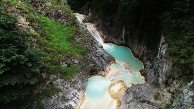 Mavigöl kendine hayran bırakıyor 4