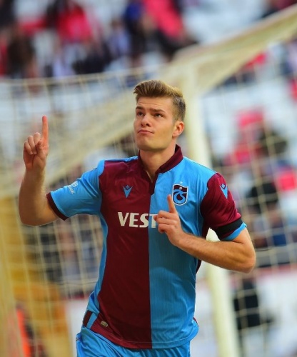 Sörloth'un babasından transfer açıklaması 7