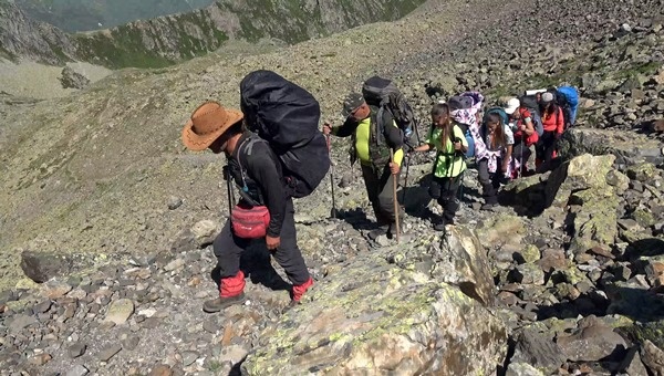 Adana'dan gelip, Kaçkar Dağı zirvesine tırmandılar 7