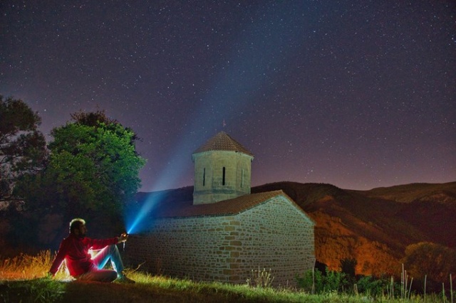 Meteor yağmurunu tarihi yapıda izlediler 4