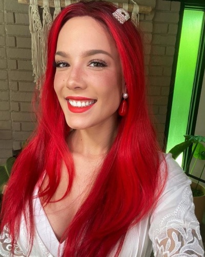 Ünlü şarkıcı Halsey Türkçe öğreniyor 3