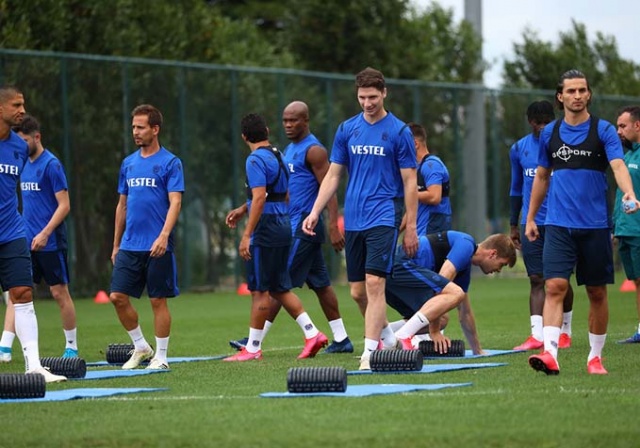 Trabzonspor Eddie Newton yönetimindehazırlıklarını sürdürüyor. 18 Ağustos 2020 18