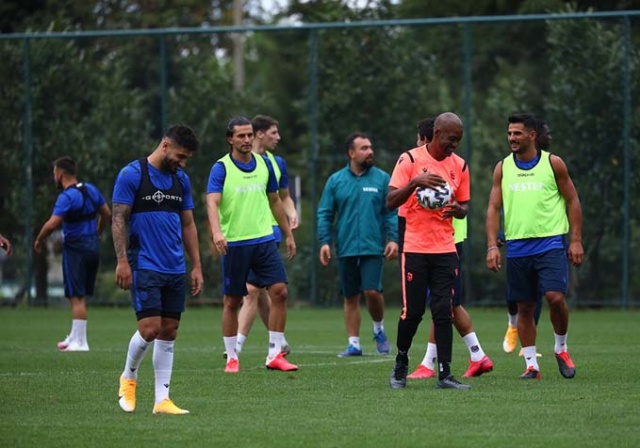 Trabzonspor Eddie Newton yönetimindehazırlıklarını sürdürüyor. 18 Ağustos 2020 26