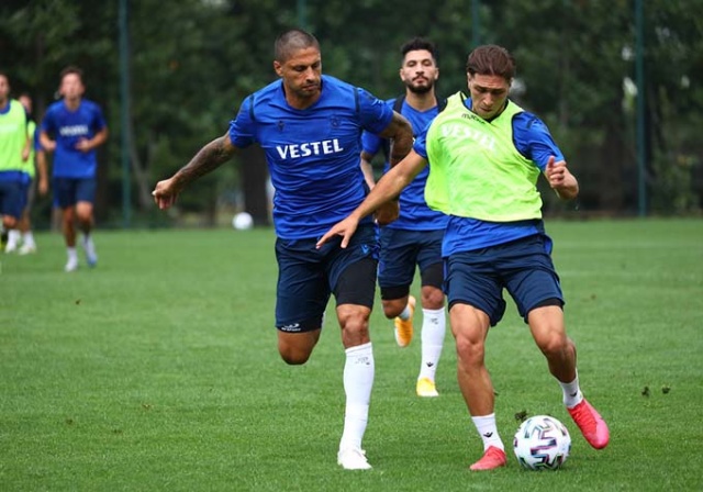 Trabzonspor Eddie Newton yönetimindehazırlıklarını sürdürüyor. 18 Ağustos 2020 33