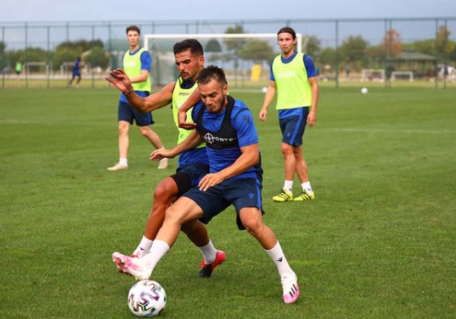 Trabzonspor Eddie Newton yönetimindehazırlıklarını sürdürüyor. 18 Ağustos 2020 34