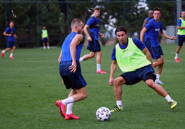 Trabzonspor Eddie Newton yönetimindehazırlıklarını sürdürüyor. 18 Ağustos 2020 37