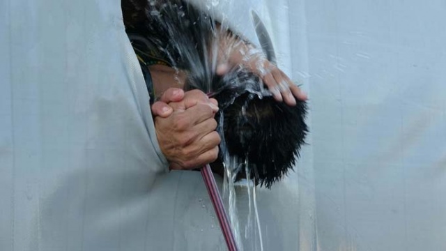 Karadeniz Sahil Yolunda 115 göçmen ölmek üzereyken böyle bulundu 4