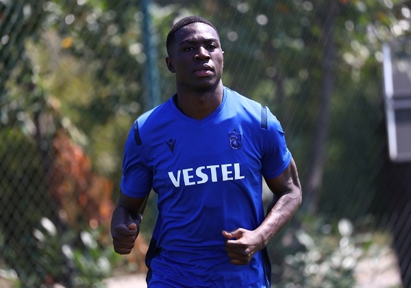 Trabzonspor'da futbolcular 2020-2021sezonu öncesi testten geçti 10