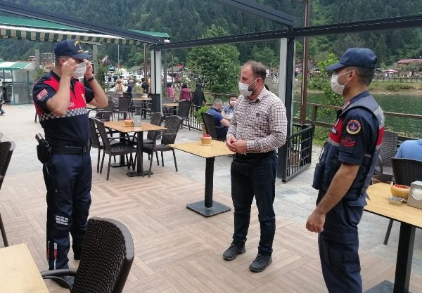Trabzon’da koronavirüs denetimi! Bütün protokol sahada 32
