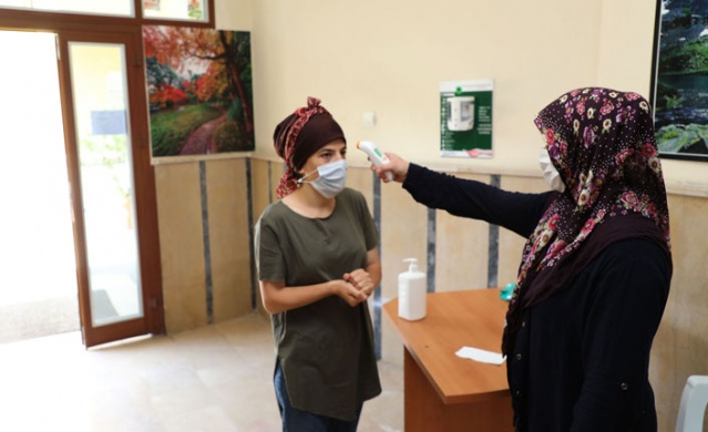 Apartman yöneticisi binayı karantinaya aldı 3