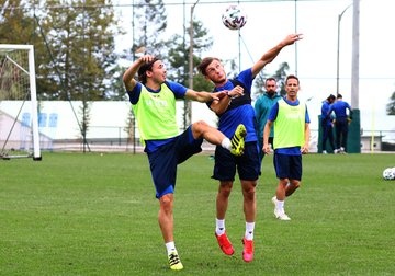 Trabzonspor günün ilk antrenmanını tamamladı 2