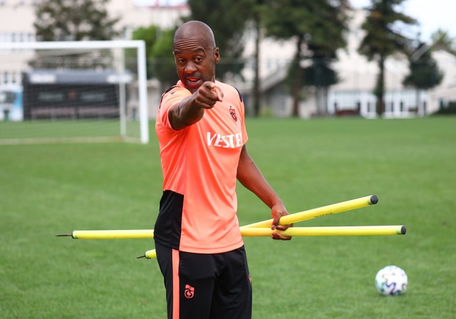 Trabzonspor günün ilk antrenmanını tamamladı 4