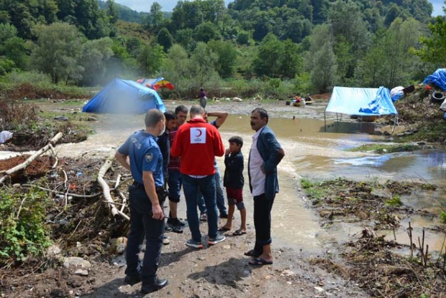 Doğu Karadeniz'i şiddetli yağış vurdu 17