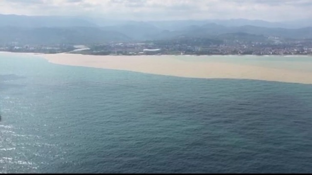 Karadeniz çamur denize dönüştü 3