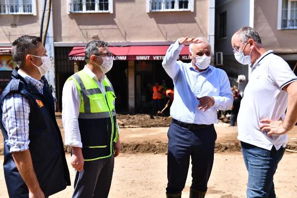 Başkan Zorluoğlu Giresun'da 11