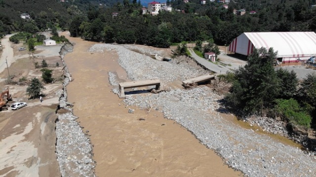 Yağlıdere'de köylere ulaşılmaya çalışılıyor 7