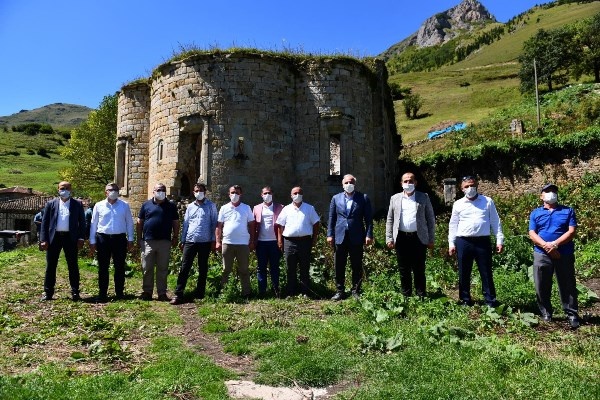 Başkan Zorluoğlu Santa Grup Yolu'nda incelemelerde bulundu 10