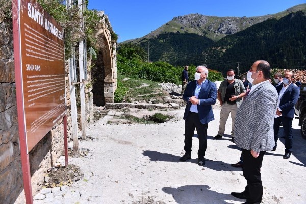 Başkan Zorluoğlu Santa Grup Yolu'nda incelemelerde bulundu 7