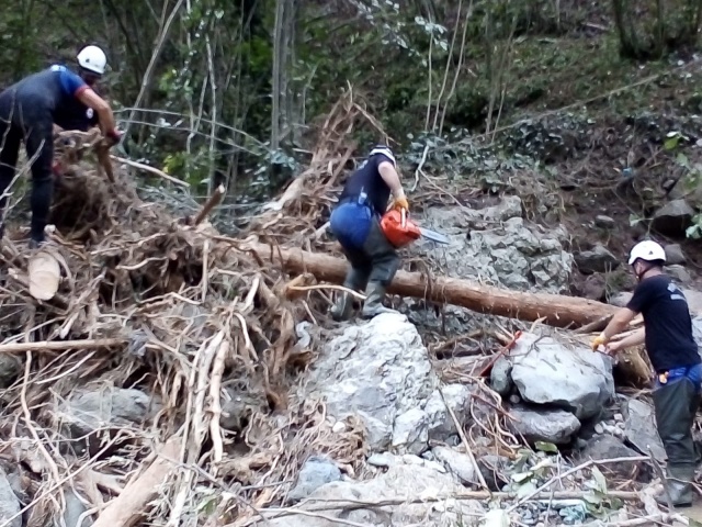 Trabzon TTAKE Giresun’da kurtarma çalışmalarına katılıyor.  27 Ağustos 2020 12