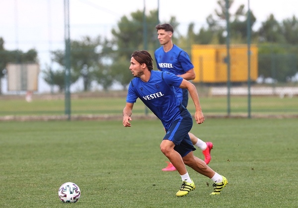 Trabzonspor'da yeni sezon hazırlıkları sürüyor. 27 Ağustos 2020 7