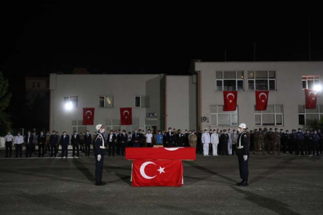 Giresun şehidi Uzman Çavuş Aykut Variyenli memleketine uğurlandı 11