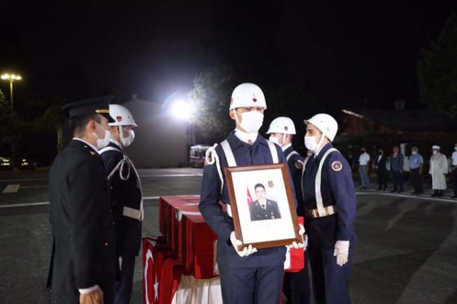 Giresun şehidi Uzman Çavuş Aykut Variyenli memleketine uğurlandı 16