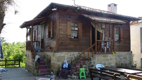 150 yıllık evler hala ayakta! Çimento ve çivi kullanılmadan yapıldılar 9