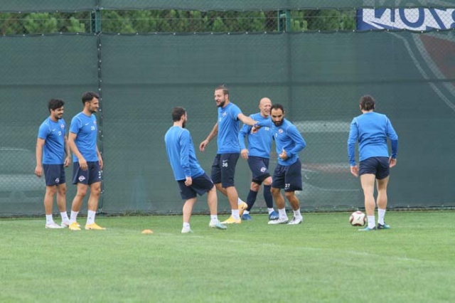 Hekimoğlu Trabzon’dan çift idman! Taktik çalışmaları başladı 8