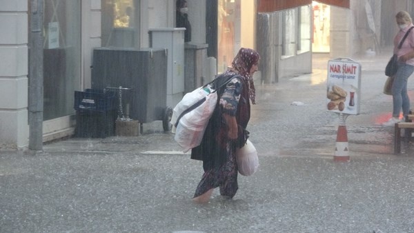 Ordu'yu sağanak vurdu 7