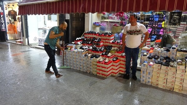 Ordu'yu sağanak vurdu 10