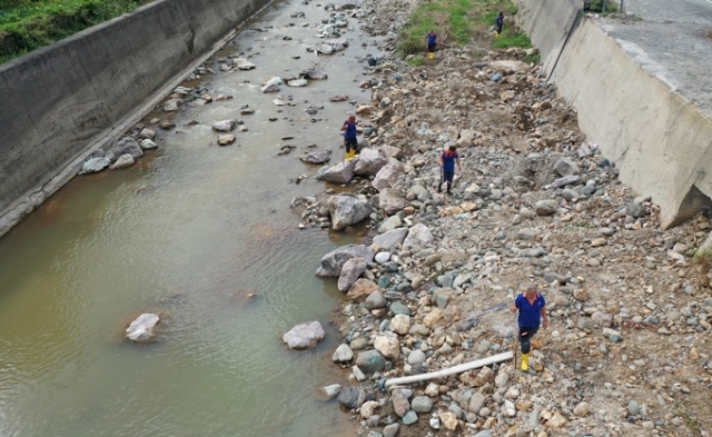Selde kaybolan 4 kişiyi arama çalışmaları devam ediyor 10