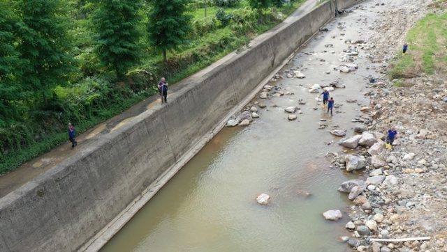 Selde kaybolan 4 kişiyi arama çalışmaları devam ediyor 4