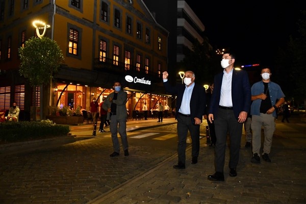 Bakan Kurum Meydan Parkı'nı inceledi 9