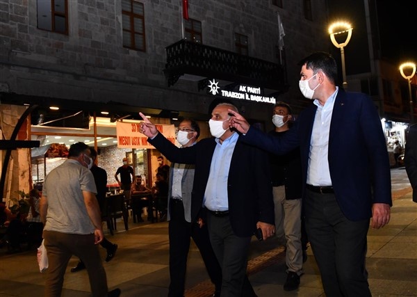 Bakan Kurum Meydan Parkı'nı inceledi 7