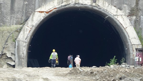Doğu Karadeniz'de en pahalı çevre yolunda 2. etap çalışmaları başladı 11