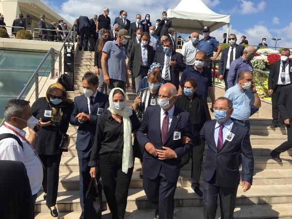 İş kadını Suna Kıraç son yolculuğuna uğurlandı 8